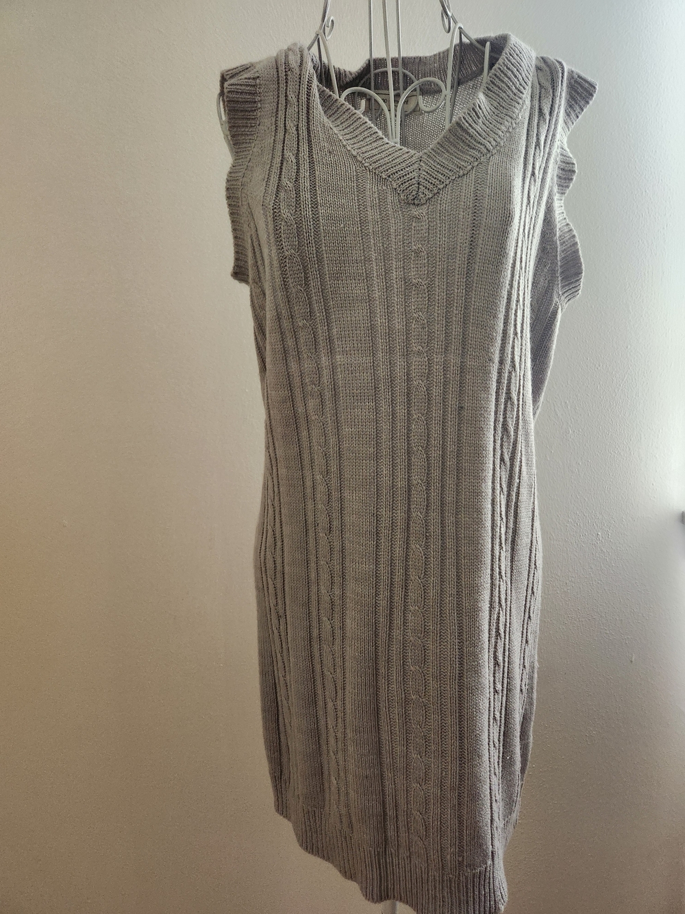 No Comment NY-LA Gray Sleeveless Cable Knit V-Neck Sweater Dress Size L